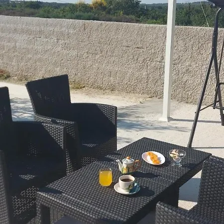 アパート Silvija