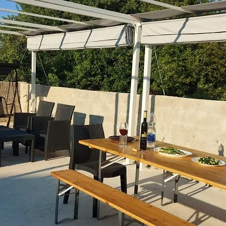 アパート Silvija Ližnjan