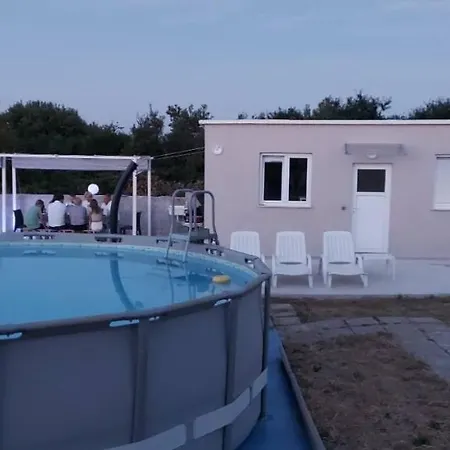 アパート Silvija Ližnjan